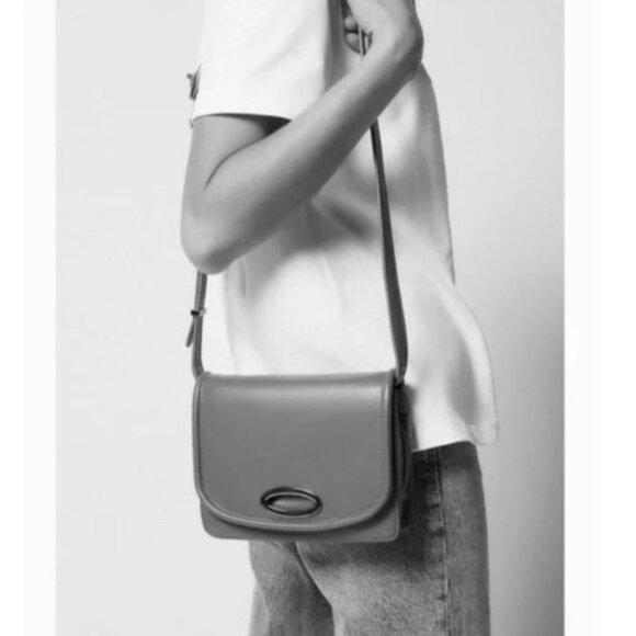 NWT Genuine Leather Crossbody Bag. - Picture 9 of 9